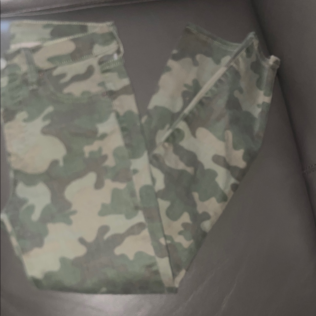 Gap Green Camouflage Pants